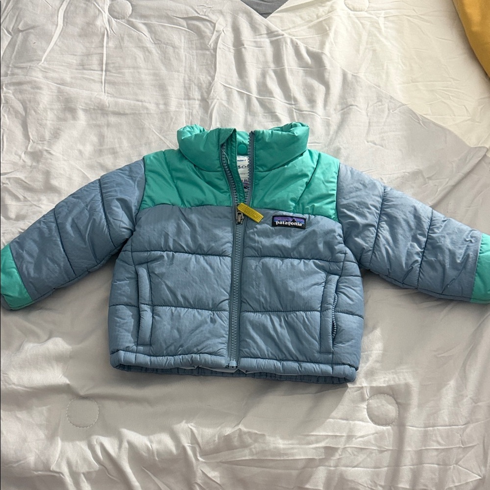 Patagonia kids size 6-12M